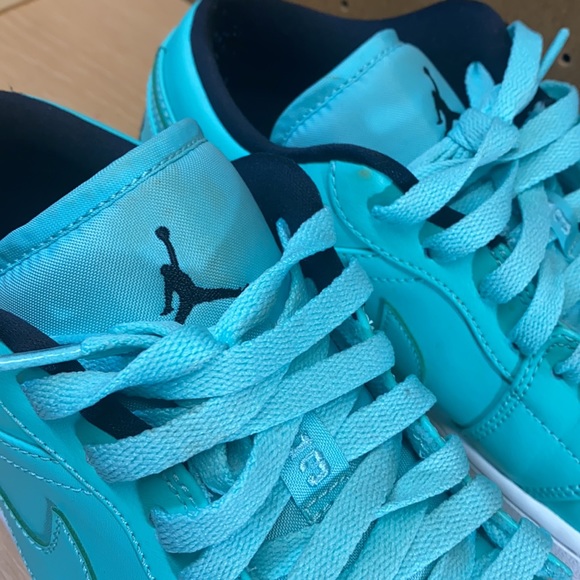 Air Jordan 1 Low Hyper Turquoise Sz 9 Men’s Shoes - Picture 7 of 12
